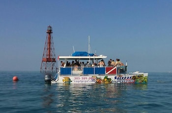 captain pips marina and hideaway