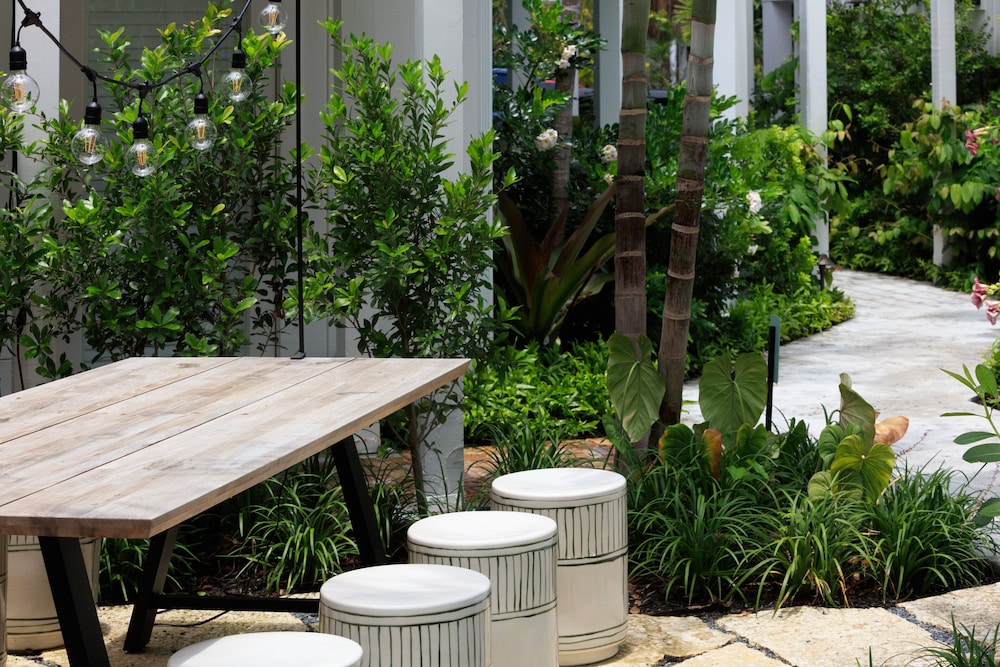 lighthouse hotel key west historic inns