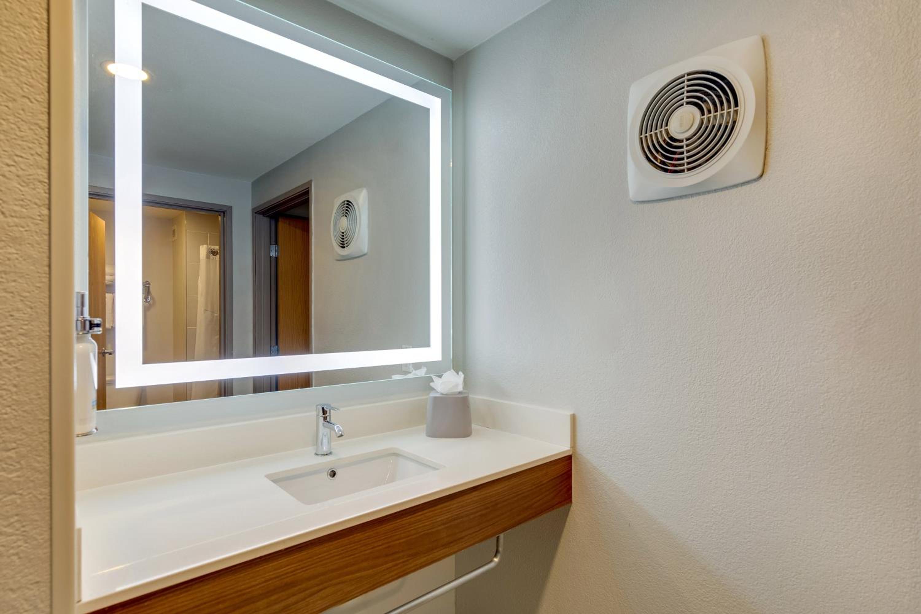 holiday inn express i 95 capitol beltway largo by ihg