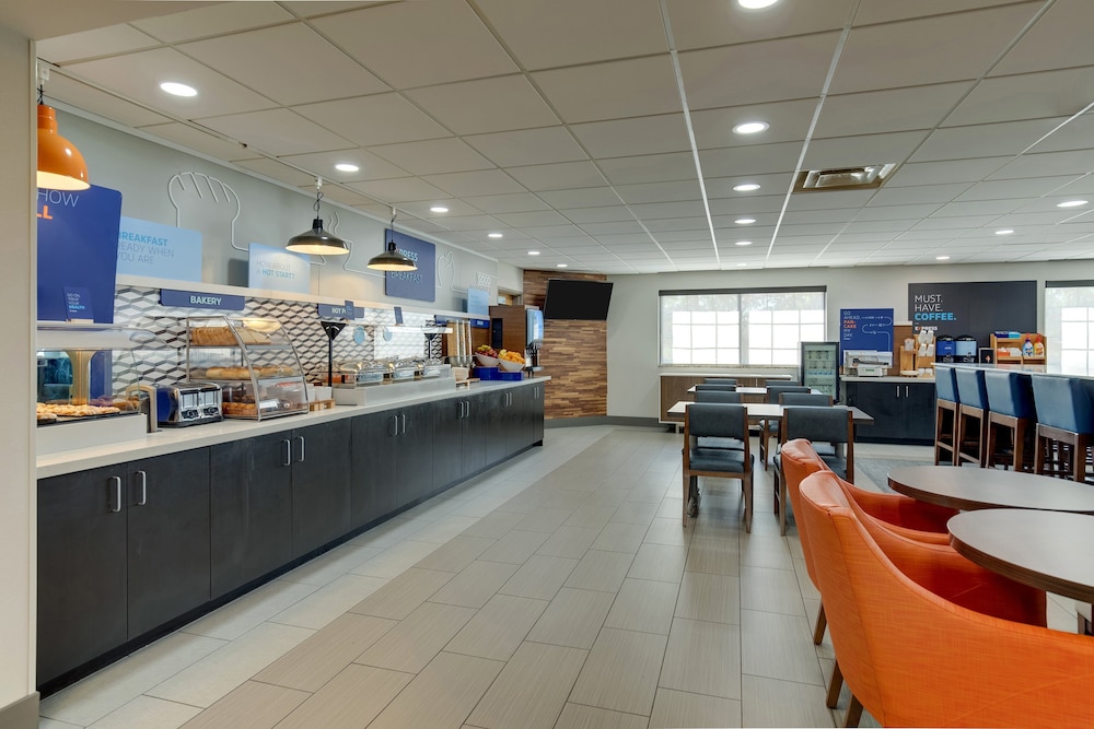 holiday inn express i 95 capitol beltway largo by ihg