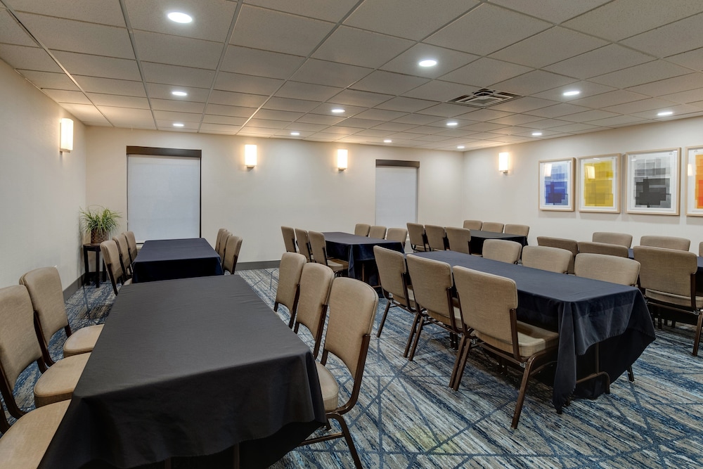 holiday inn express i 95 capitol beltway largo by ihg