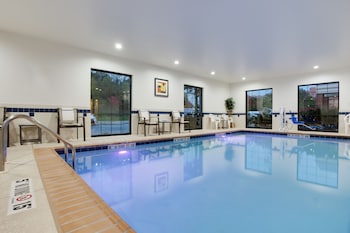 Holiday Inn Express I-95 Capitol Beltway-Largo By Ihg,Lake Arbor>>Baileys Crossroads,3 star