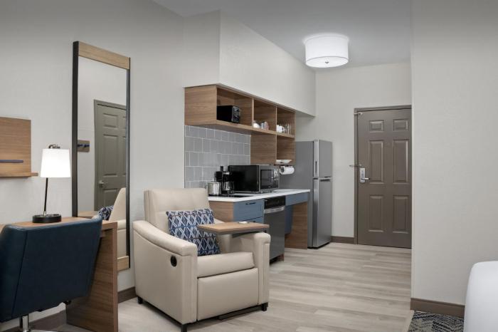 candlewood suites alexandria fort belvoir by ihg
