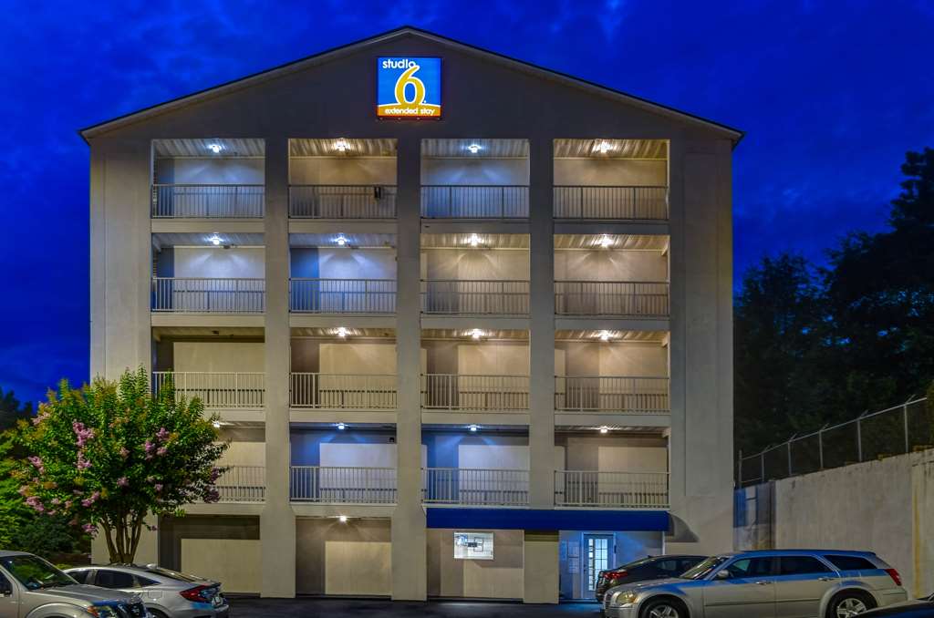 studio 6 atlanta ga chamblee