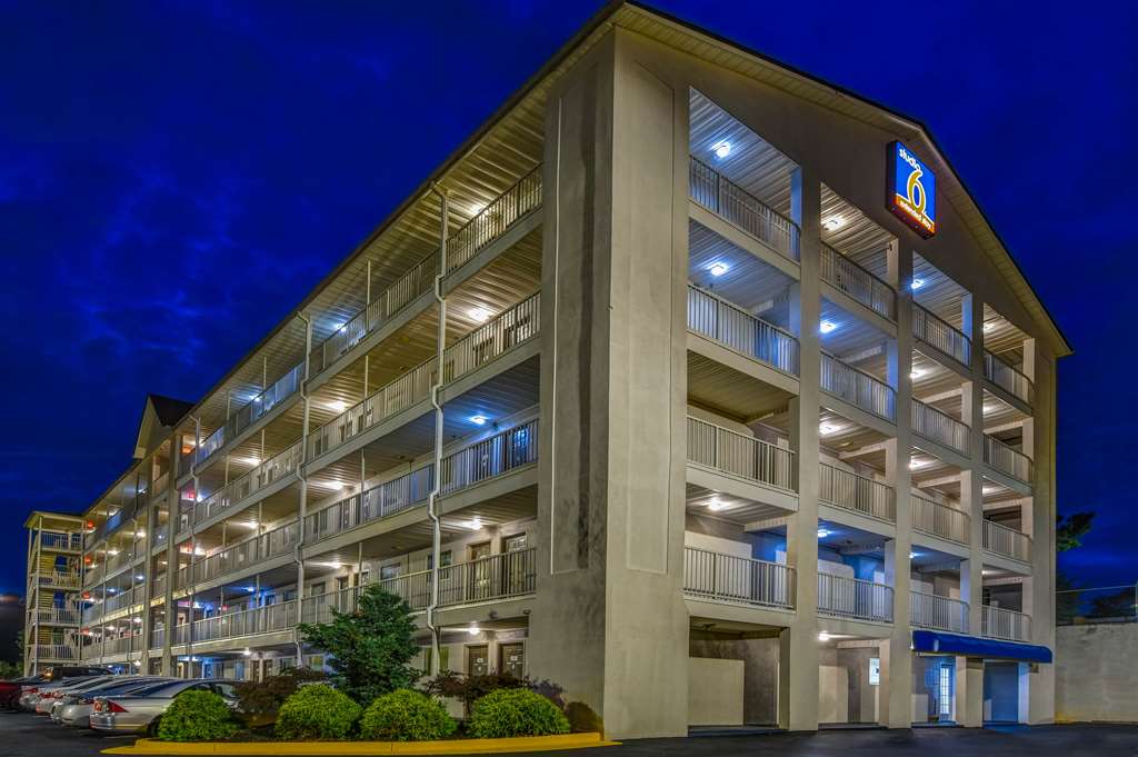 studio 6 atlanta ga chamblee