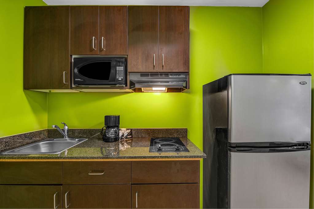 studio 6 atlanta ga chamblee