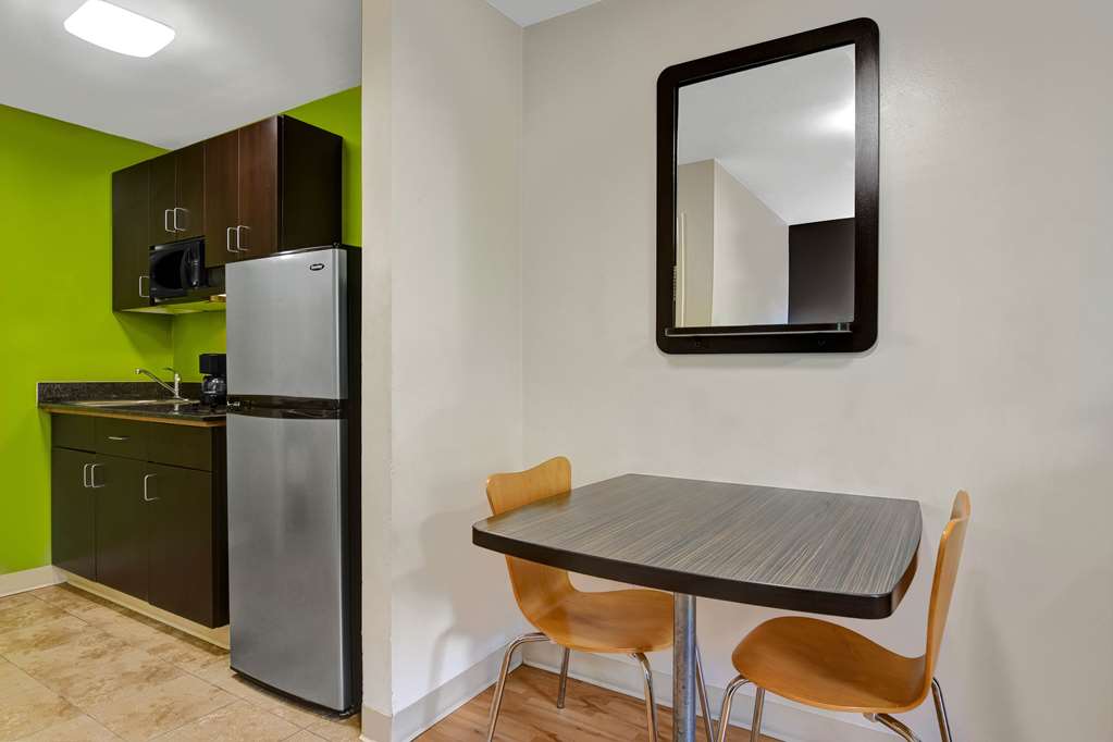 studio 6 atlanta ga chamblee