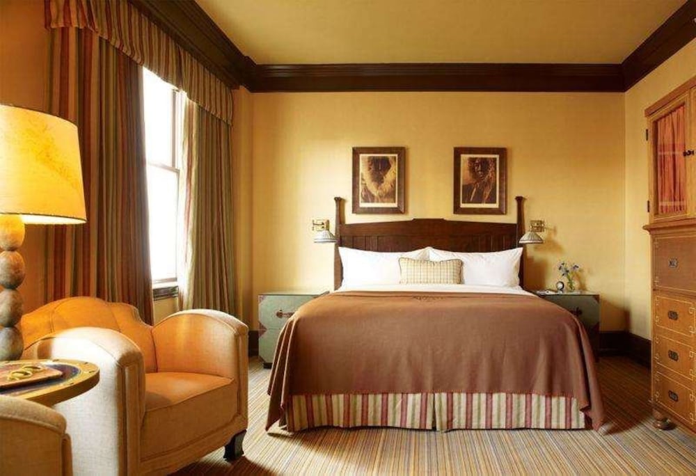 the arctic club seattle