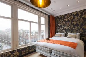 the amsterdam canal hotel