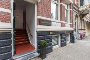 the amsterdam canal hotel