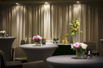 holiday inn amsterdam arena towers by ihg
