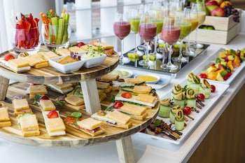 holiday inn amsterdam arena towers by ihg