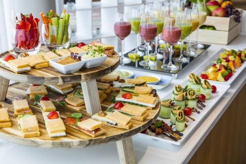 holiday inn amsterdam arena towers by ihg