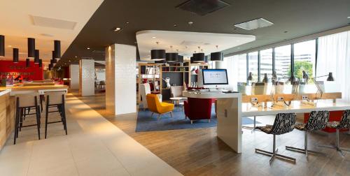 holiday inn amsterdam arena towers by ihg