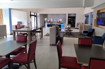 Holiday Inn Express And Suites Dallas East Fair Park,Dallas>>Corpus Christi,3 star
