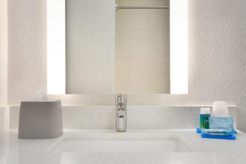 holiday inn express and suites allen north event c