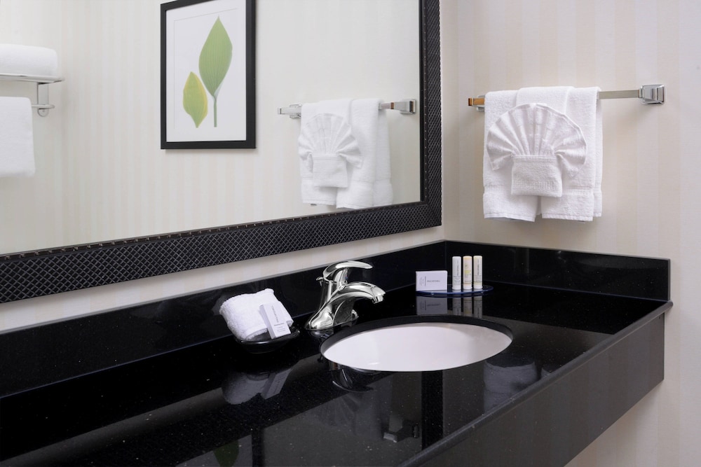fairfield inn and suites by marriott dallas plano the colony