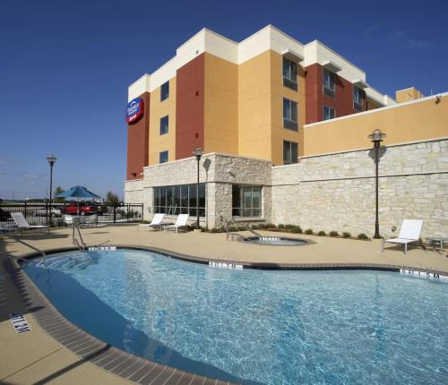 fairfield inn and suites by marriott dallas plano the colony