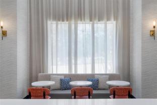 hampton inn and suites dallas arlington n entertainment dist