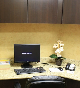 hampton inn and suites dallas arlington n entertainment dist