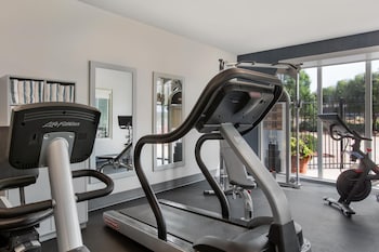 hampton inn and suites dallas arlington n entertainment dist