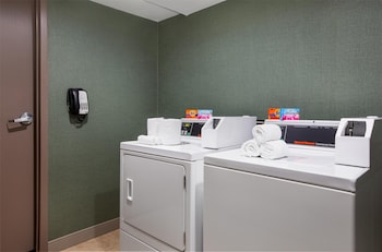 hampton inn and suites dallas arlington n entertainment dist