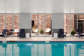 hampton inn and suites dallas arlington n entertainment dist