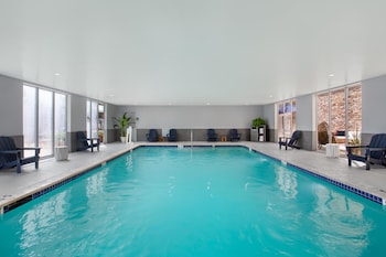 hampton inn and suites dallas arlington n entertainment dist