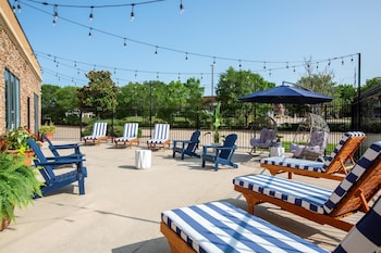 hampton inn and suites dallas arlington n entertainment dist