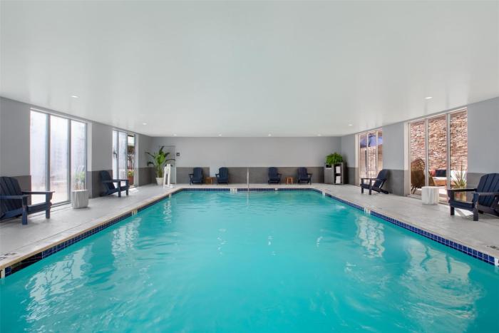 hampton inn and suites dallas arlington n entertainment dist