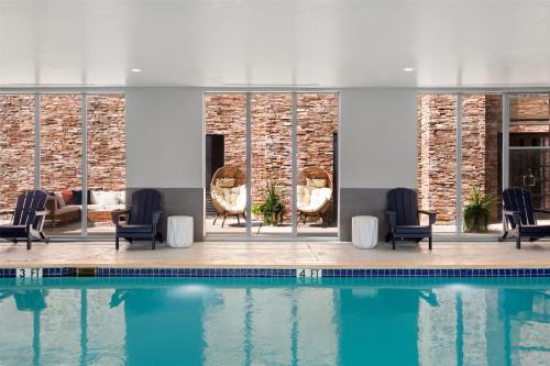 hampton inn and suites dallas arlington n entertainment dist