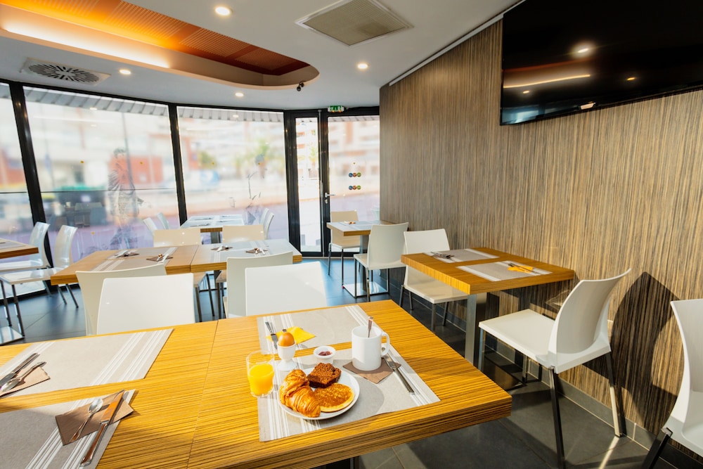 aparthotel mer and golf city perpignan centre