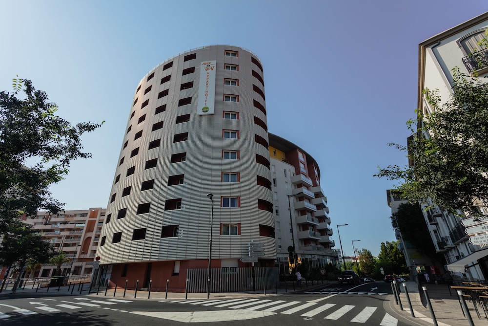 aparthotel mer and golf city perpignan centre