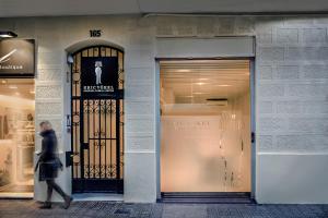 eric vokel boutique apart sagrada familia suites