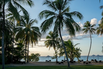 sublime samana hotel and residences