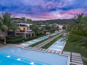 sublime samana hotel and residences