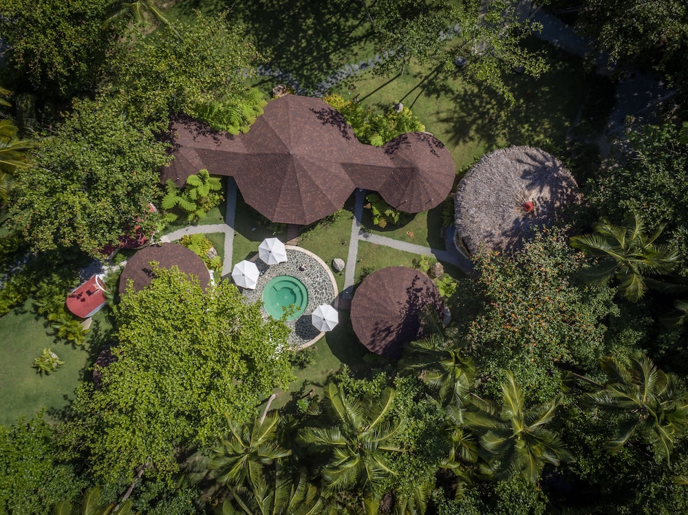 sublime samana hotel and residences