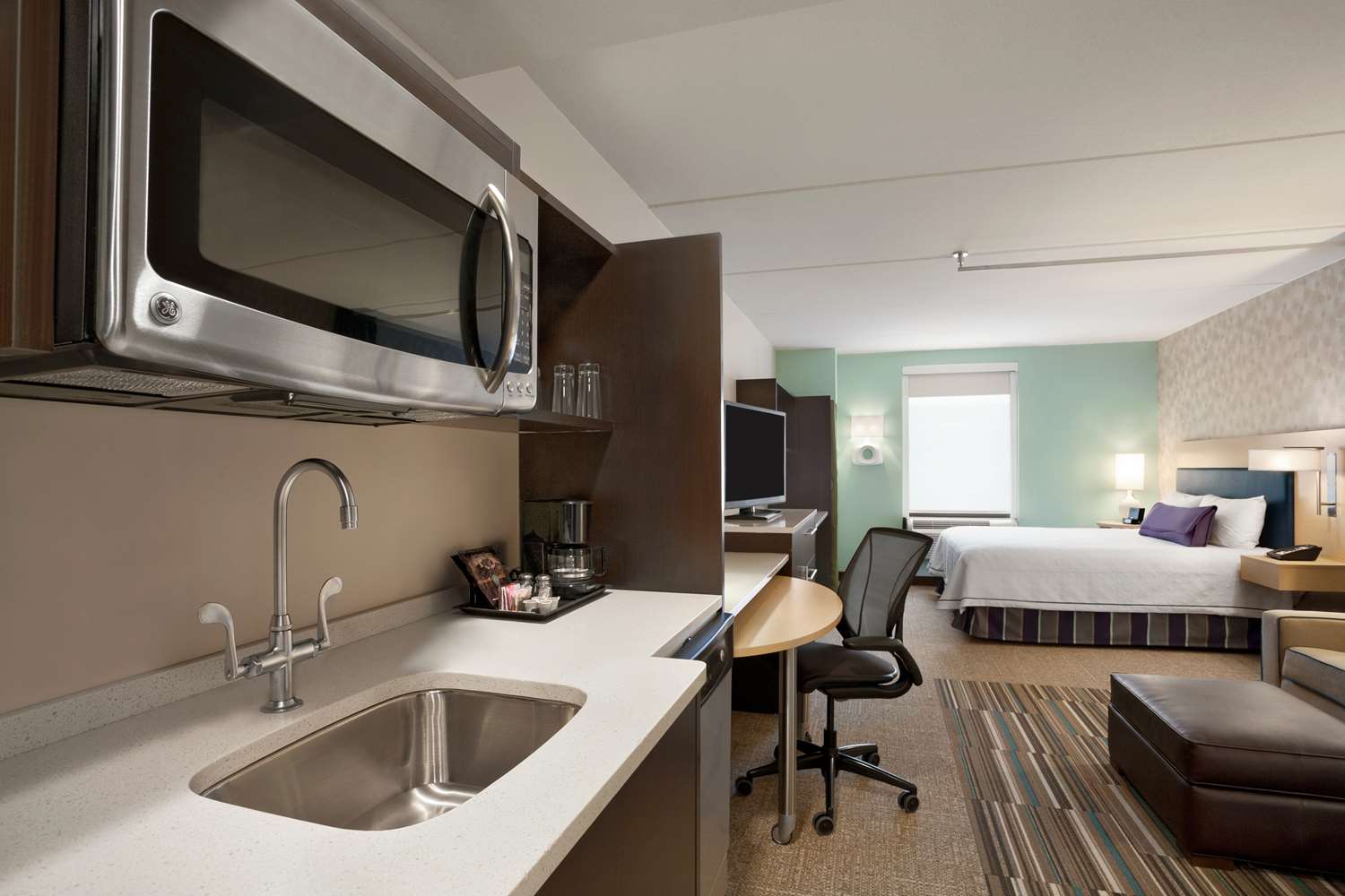 home2 suites by hilton philadelphia convention center pa