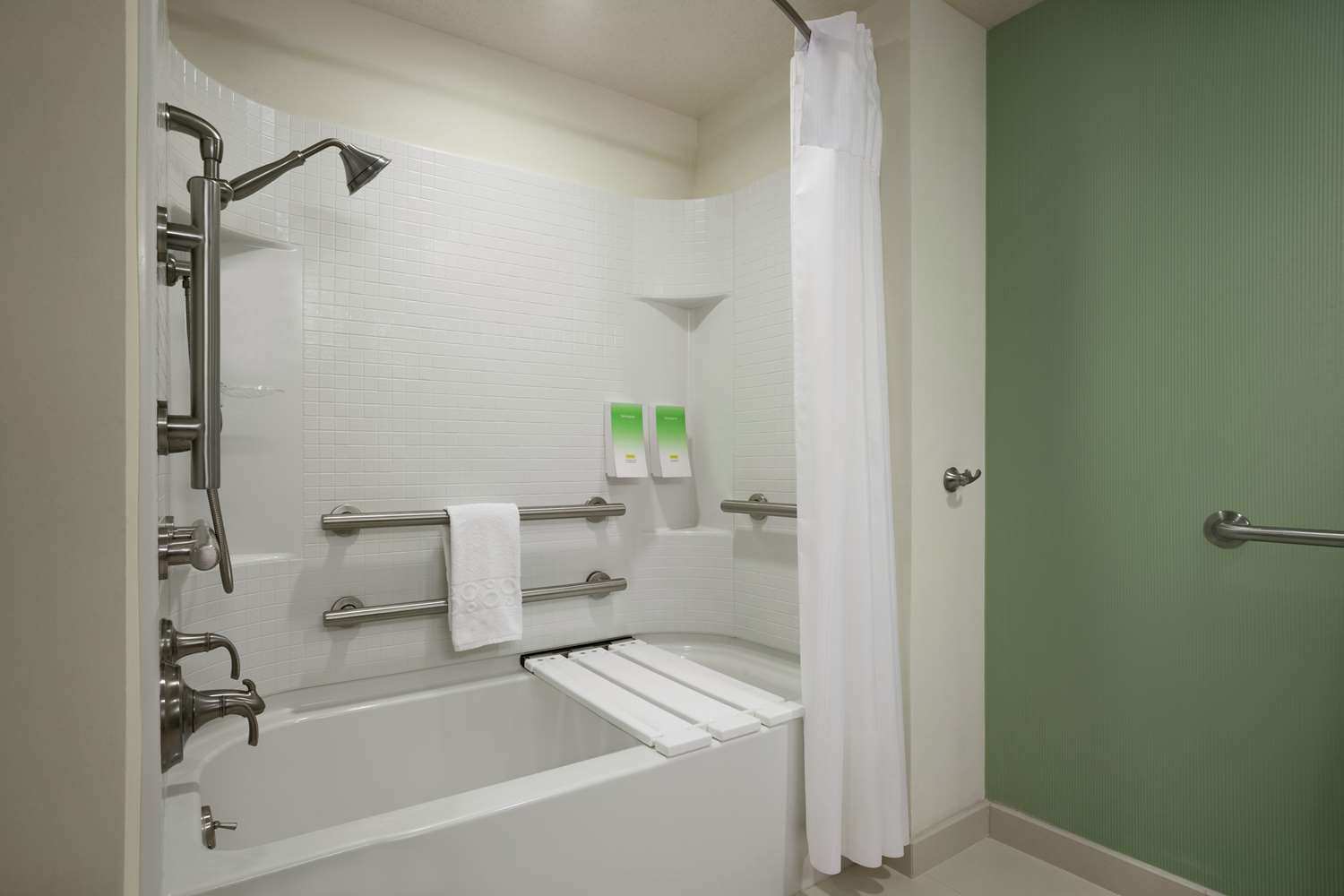 home2 suites by hilton philadelphia convention center pa