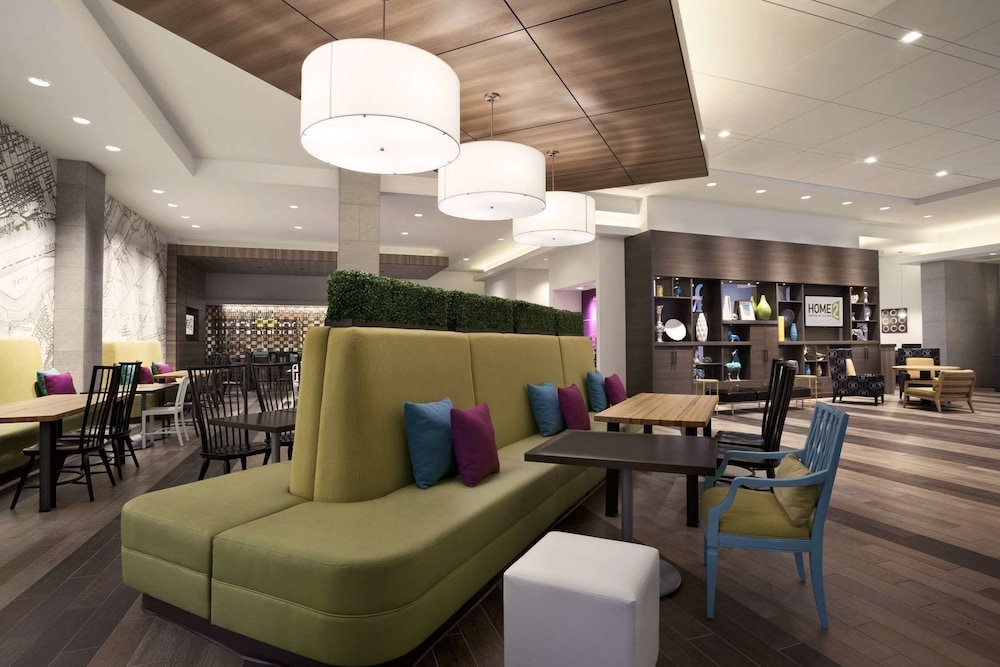 home2 suites by hilton philadelphia convention center pa