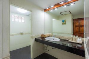 tropica bungalow resort