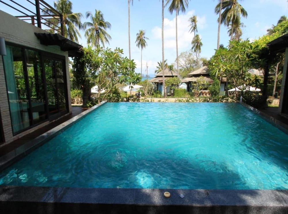 niramaya villa and wellness