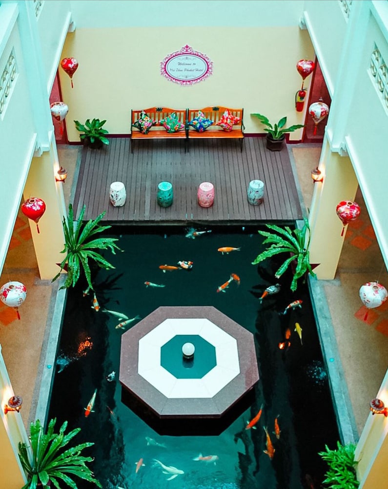 mei zhou phuket hotel