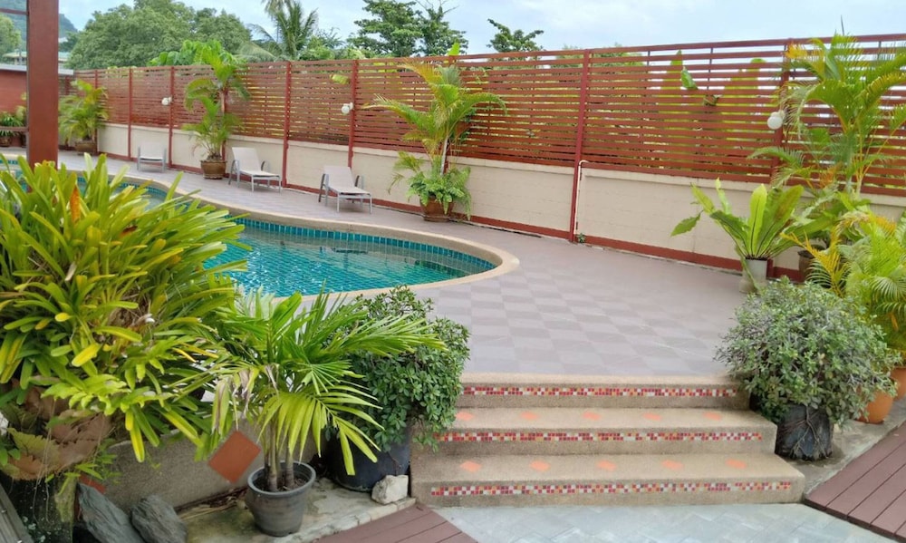 mei zhou phuket hotel