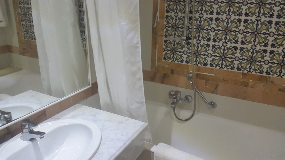 tunisia lodge