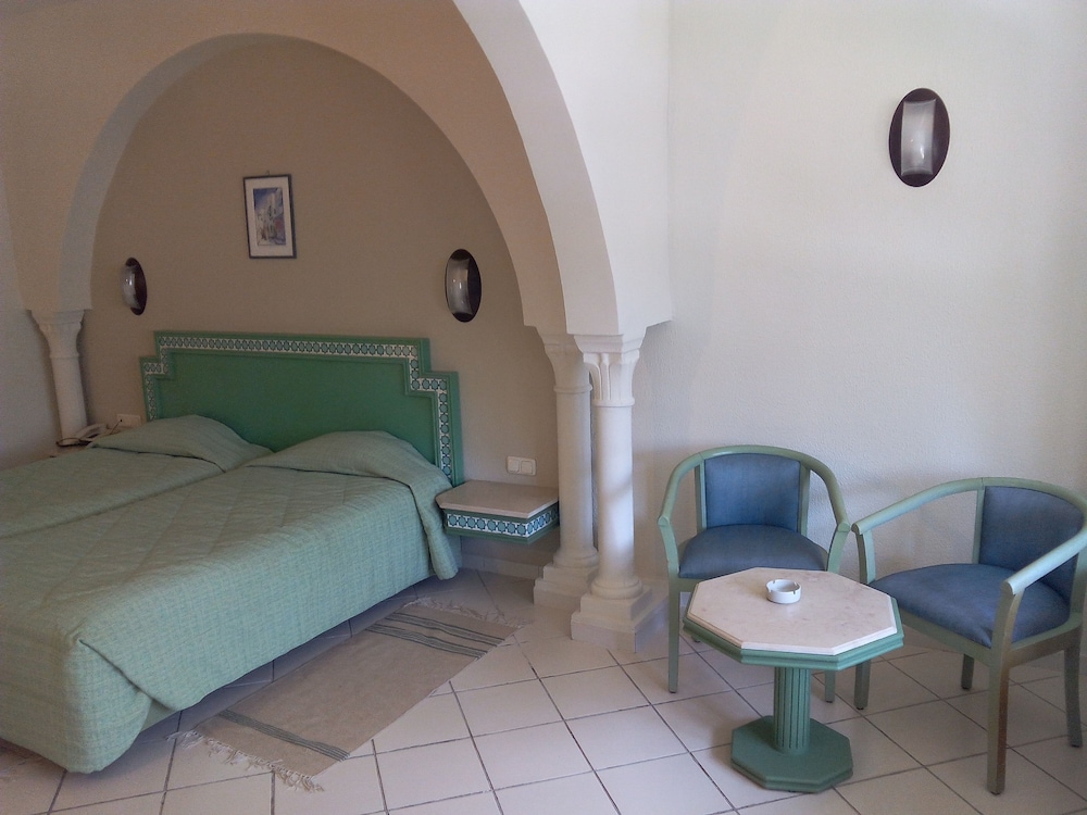 tunisia lodge