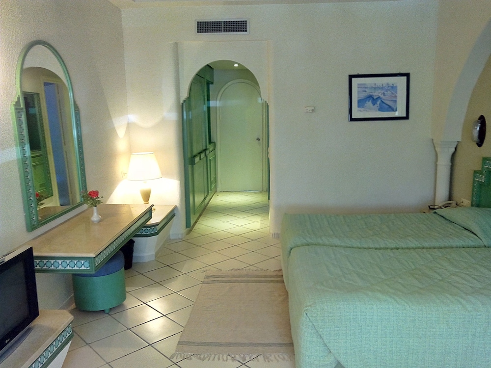 tunisia lodge