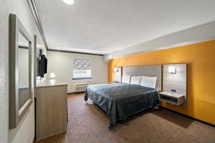 americas best value inn and suites brenham
