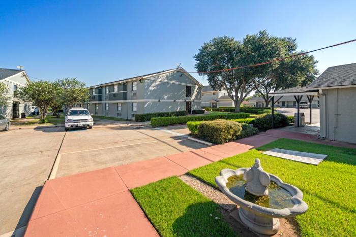 americas best value inn and suites brenham