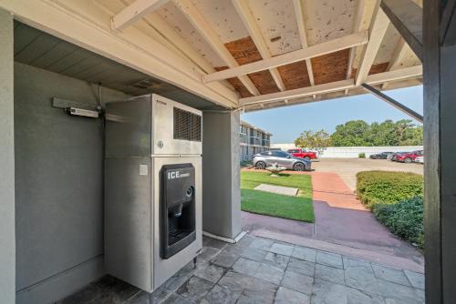 americas best value inn and suites brenham